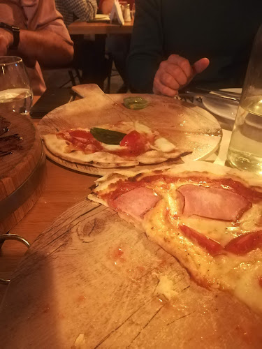 Αδριανείου 25Α, Αθήνα 115 25