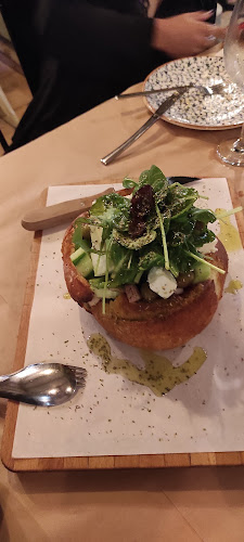 Πιρούνι και Μαχαίρι - Γαστρονομία και φιλοξενία