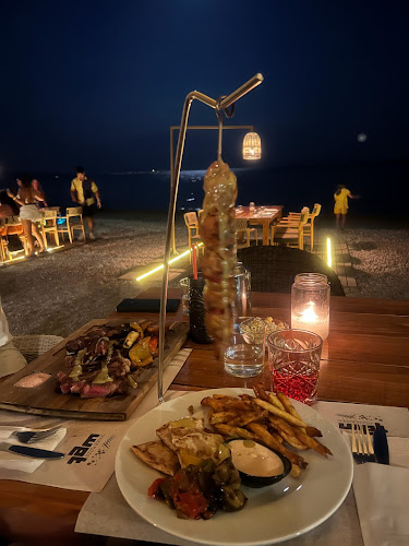 Wet Seaside Puzzle - Μέγαρα