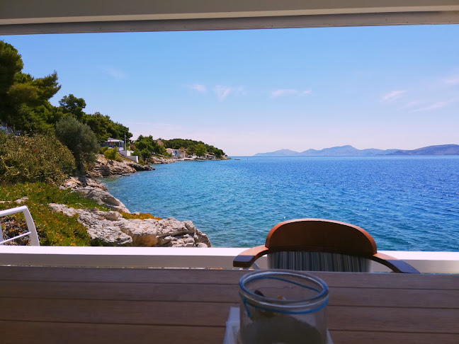 Thanos coffee all day bar - Γαστρονομία και φιλοξενία