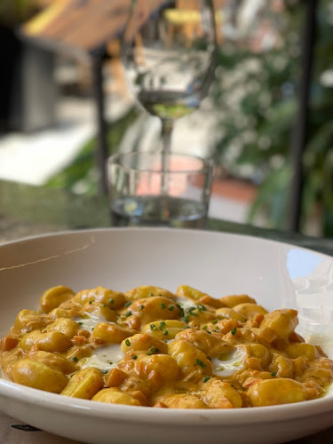 Frankie - Γαστρονομία και φιλοξενία