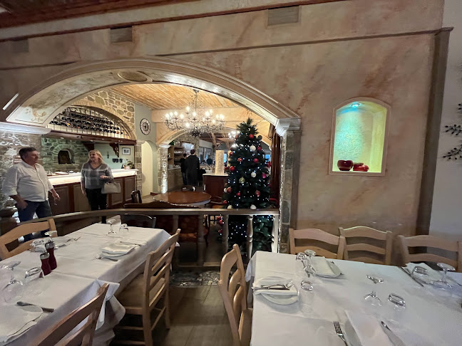 Ζάχος - Γαστρονομία και φιλοξενία