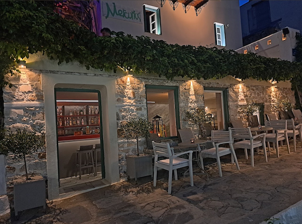 Σκαβέντζου, Σκόπελος 370 03