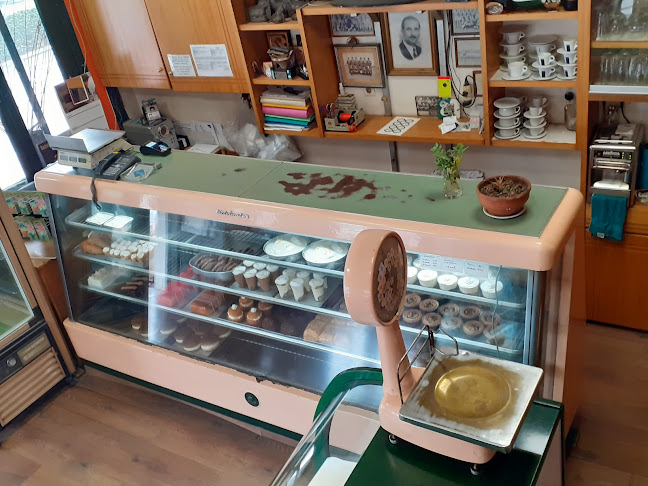 Opinii despre ΖΑΧΑΡΟΠΛΑΣΤΕΙΟ ΜΕΓΑΣ ΑΠΟ ΤΟ 1894 în Τρίκαλα - Γαστρονομία και φιλοξενία