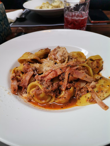 Pasta e Cocktail Bar - Γαστρονομία και φιλοξενία