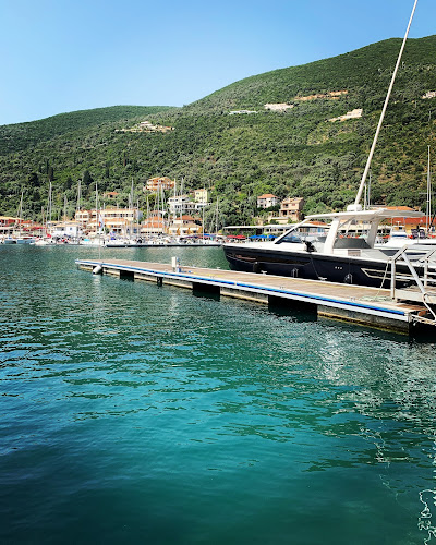 Comentarii opinii despre Yacht Bar