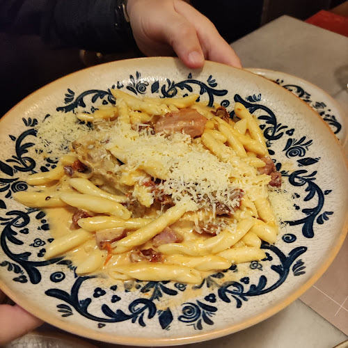 Γιασεμί - Γαστρονομία και φιλοξενία