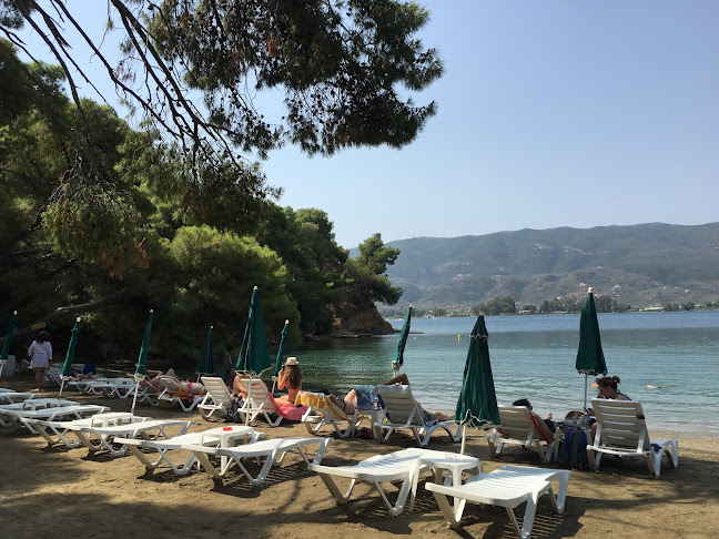 Opinii despre Love Bay Beach Bar în Πόρος - Γαστρονομία και φιλοξενία