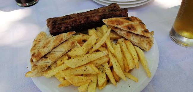 Ταβέρνα Πεινακοθηκη - Γαστρονομία και φιλοξενία