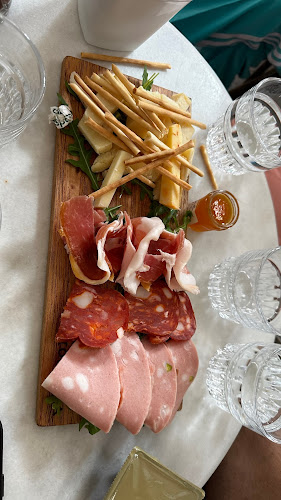 Π. Ηρειώτη 43, Αίγινα 180 10