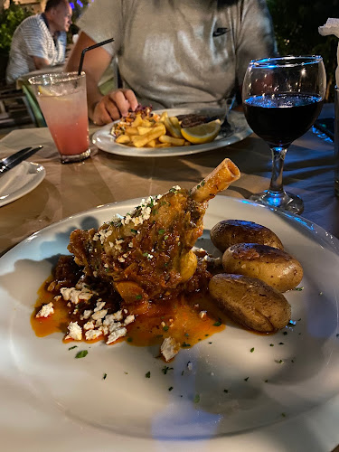 Knights of Olde / Παλιοί Ιππότες - Γαστρονομία και φιλοξενία