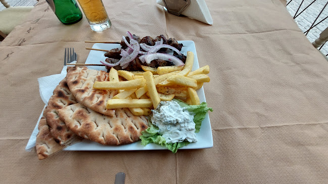 Αρχονταράκι Ουζερί - Μεζεδοπωλείο