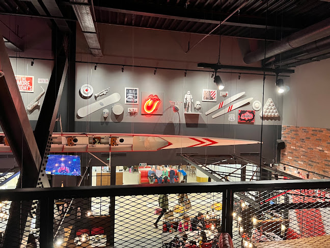 Λεωφ. Κηφισίας 37a, Μαρούσι 151 23