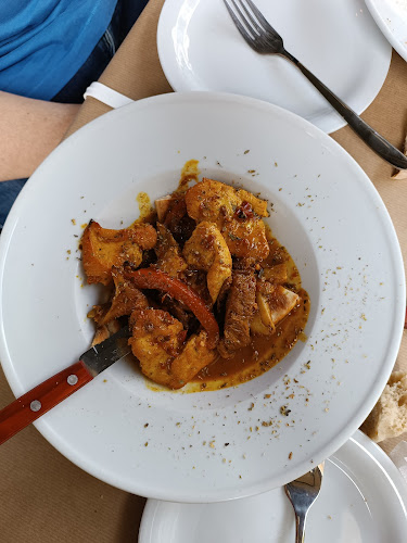 Comentarii opinii despre Μάμρα Ρακομπυραρείον