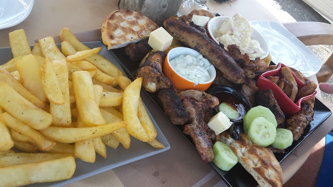 Ocean Cafe Bar Surf Club - Γαστρονομία και φιλοξενία