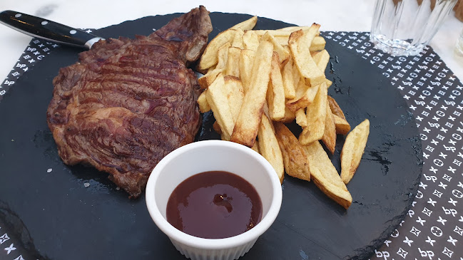 Comentarii opinii despre Εστιατόριο Ταβέρνα GEORGE’S STEAK HOUSE Γλυφάδα