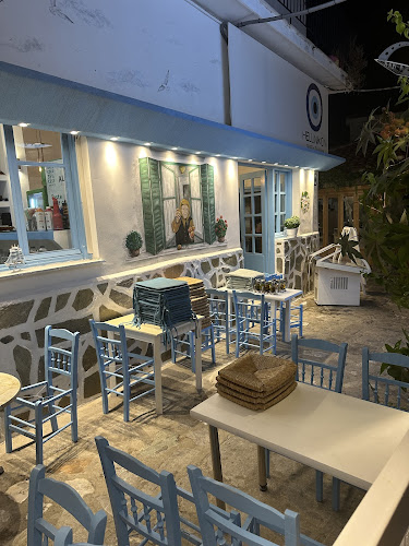 Hellinikon - Traditional Fish Tavern with Live Music | Skiathos - Γαστρονομία και φιλοξενία