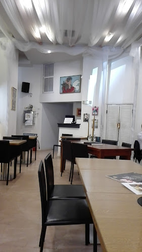 Δραγατσανίου 8, Αθήνα 105 59