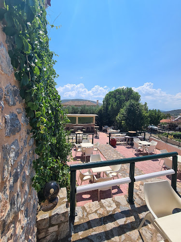 Νικολάκης - Νιάτα