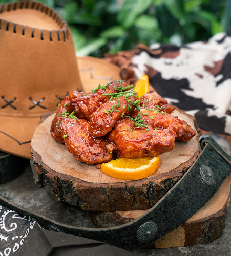 The Texans - Γαστρονομία και φιλοξενία