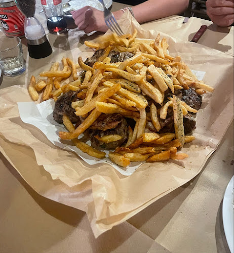 κεντρο, Τεμπλόνι 491 00