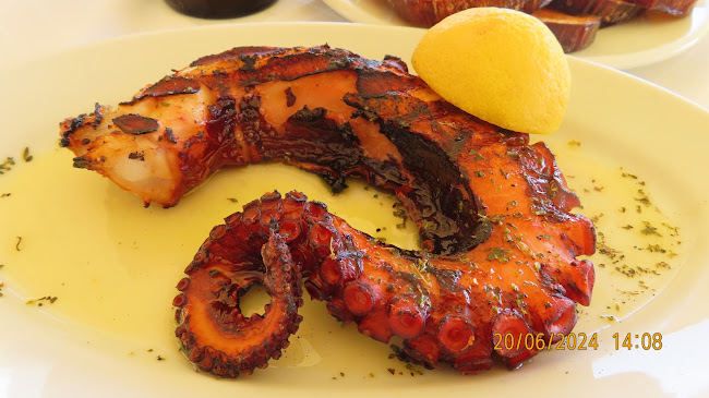 Ψαροταβέρνα «Αύρα»