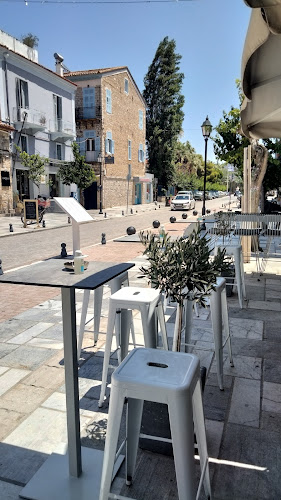 Λεωφ. Βασιλίσσης Αμαλίας 20, Ναύπλιο 211 00