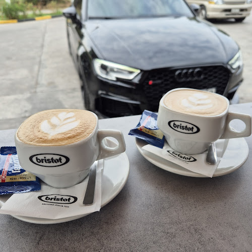 Cafeina Coffee And More - Γαστρονομία και φιλοξενία