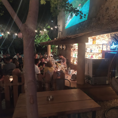 Comentarii opinii despre Παπαγάλος Gastro Pub