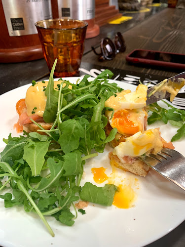 Ηρακλειδών 8, Αθήνα 118 51