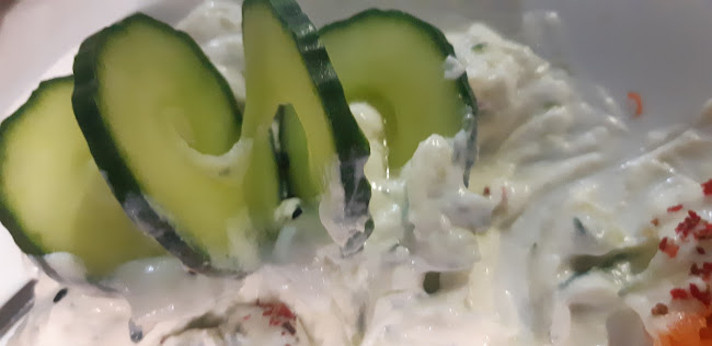 Τριαντάφυλλος - Η Μικρή Πλατεία - Γαστρονομία και φιλοξενία