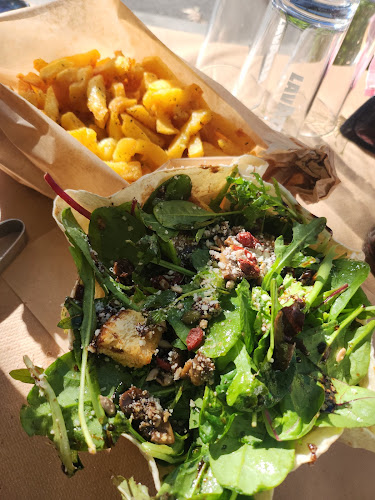 Comentarii opinii despre Τσουκνίδα