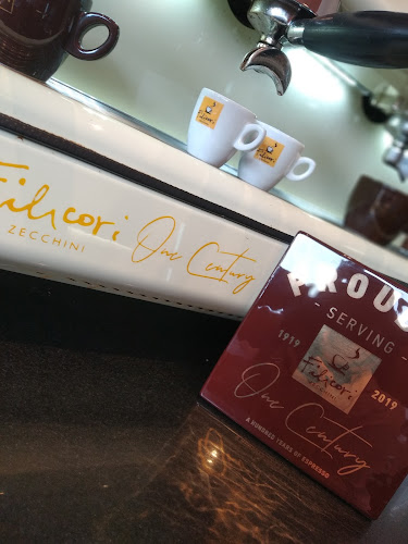 Opinii despre Καφές και σνακ Vivo în Τρίπολη - Γαστρονομία και φιλοξενία