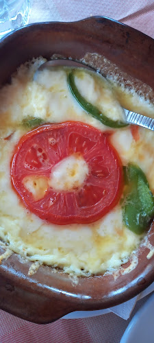 Απόκεντρο - Γαστρονομία και φιλοξενία