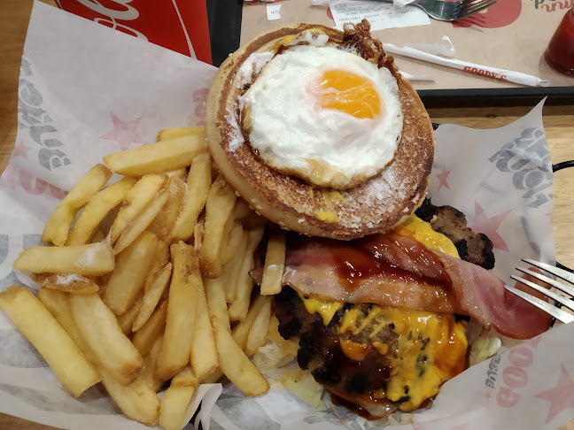 Opinii despre Goody's Burger House ΣΕΑ ΜΕΓΑΡΑ ΙΙ în Μέγαρα - Γαστρονομία και φιλοξενία