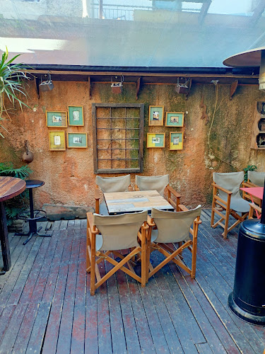 Μητρόπουλου, Λαύριο 195 00