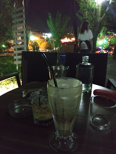 Opinii despre Treehouse Cafe Περιστέρι în Περιστέρι - Γαστρονομία και φιλοξενία