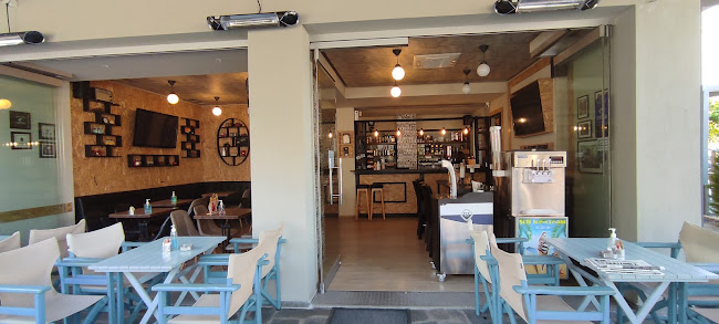 Retro Cafe - Γαστρονομία και φιλοξενία