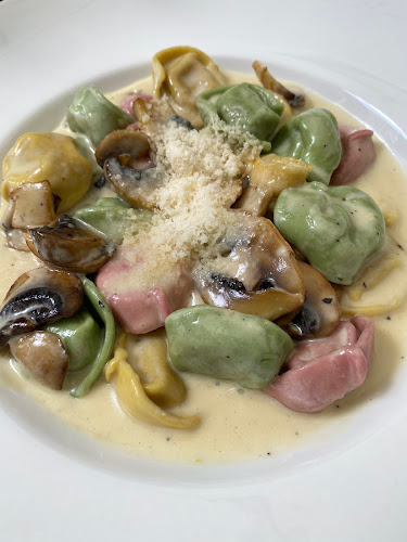 Pasta e Cocktail Bar - Γαστρονομία και φιλοξενία