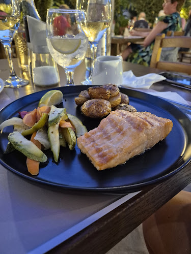 Opinii despre Finikas Taverna în Ρέθυμνο - Γαστρονομία και φιλοξενία