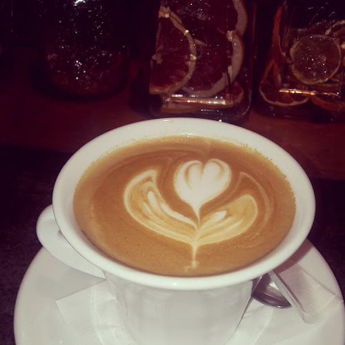 Urban - Γαστρονομία και φιλοξενία