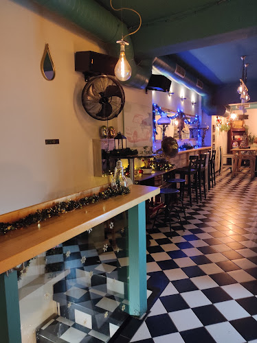 Opinii despre La Belle Époque în Πειραιάς - Γαστρονομία και φιλοξενία