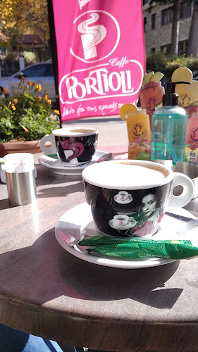 Καφέ Δίστρατο - Ελάτη