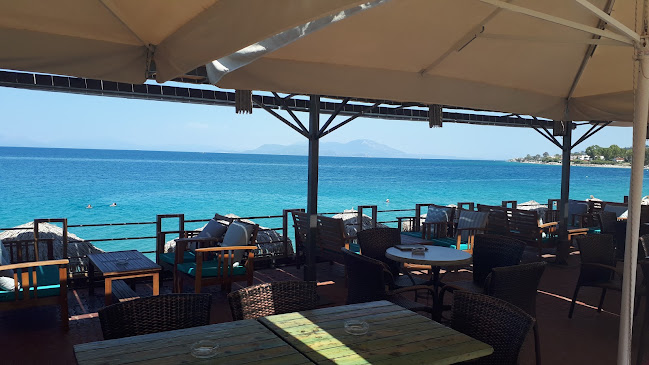 Comentarii opinii despre Resalto Cafe, Bar, Μεζεδοκατάσταση