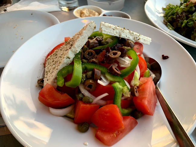 Comentarii opinii despre Almira Beach Bar Restaurant Chania