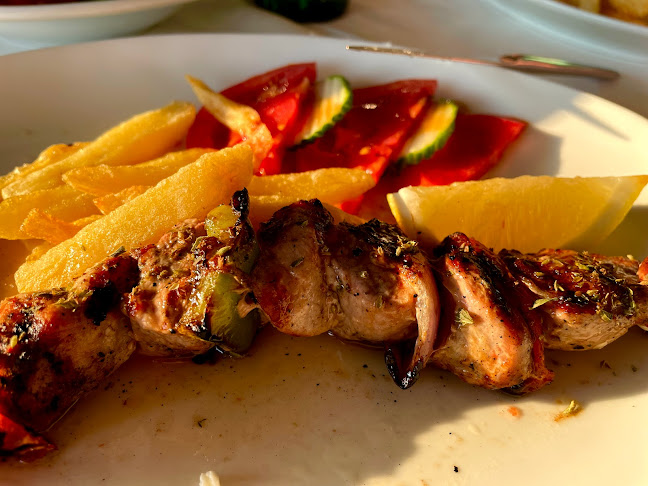 Opinii despre Vitamins Taverna în Νησάκι - Γαστρονομία και φιλοξενία