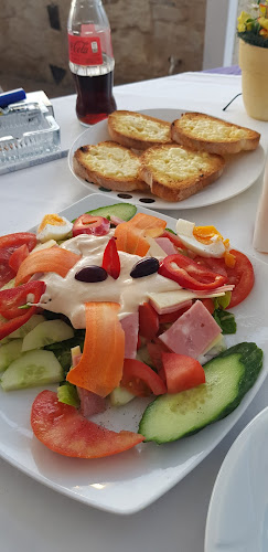 Famous Taste - Αδελιανός Κάμπος