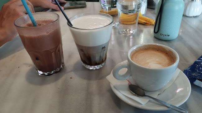 Μαντώς Μαυρογένους 28, Γεφυράκι 844 00