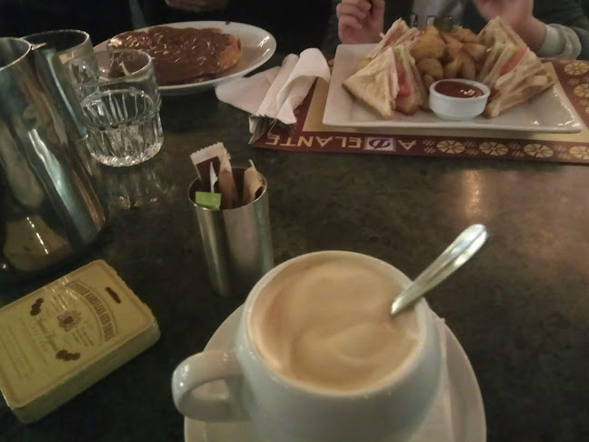 Opinii despre Cafe Bar Καλαμάτα Adelante în Καλαμάτα - Γαστρονομία και φιλοξενία