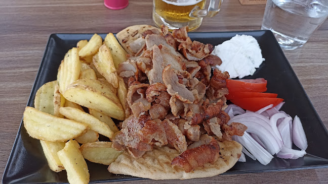 ΜΕΛΤΕΜΑΚΙ RESTAURANT AND BEACH BAR